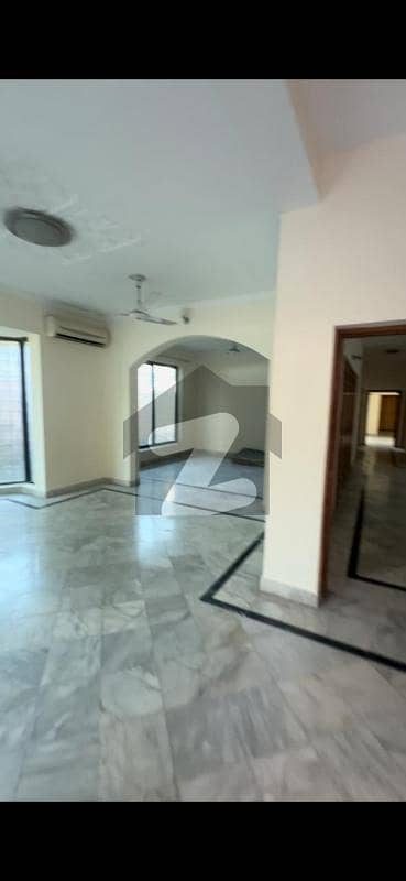 ایف ۔ 6/3 ایف ۔ 6,اسلام آباد میں 6 کمروں کا 1 کنال مکان 48.0 کروڑ میں برائے فروخت۔ ایف ۔ 6/3 ایف ۔ 6,اسلام آباد میں 6 کمروں کا 1 کنال مکان 48.0 کروڑ میں برائے فروخت۔