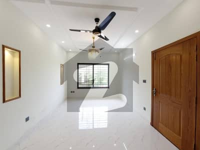 آئی ۔ 14/3 آئی ۔ 14,اسلام آباد میں 5 کمروں کا 6 مرلہ مکان 2.87 کروڑ میں برائے فروخت۔