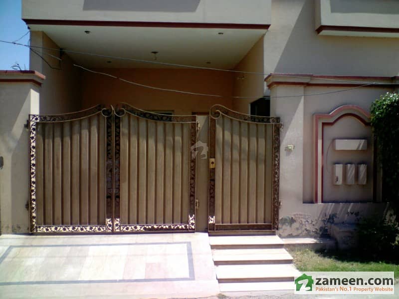 Commercial Plot With Double Storey House Available For Sale