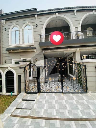 پارک ویو سٹی - ٹیولپ بلاک پارک ویو سٹی,لاہور میں 4 کمروں کا 5 مرلہ مکان 2.2 کروڑ میں برائے فروخت۔