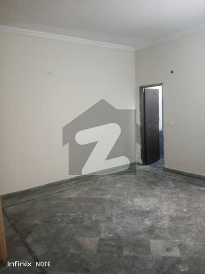 پی آئی اے ہاؤسنگ سکیم لاہور میں 3 کمروں کا 10 مرلہ بالائی پورشن 68.0 ہزار میں کرایہ پر دستیاب ہے۔ پی آئی اے ہاؤسنگ سکیم لاہور میں 3 کمروں کا 10 مرلہ بالائی پورشن 68.0 ہزار میں کرایہ پر دستیاب ہے۔