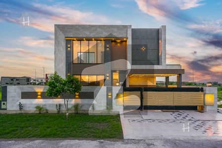 Near Carrefour Full Furnished 01 Kanal Marvelous Luxury Bungalow For Sale