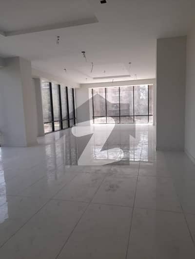 شہید ملت روڈ کراچی میں 8 مرلہ دفتر 4.4 لاکھ میں کرایہ پر دستیاب ہے۔