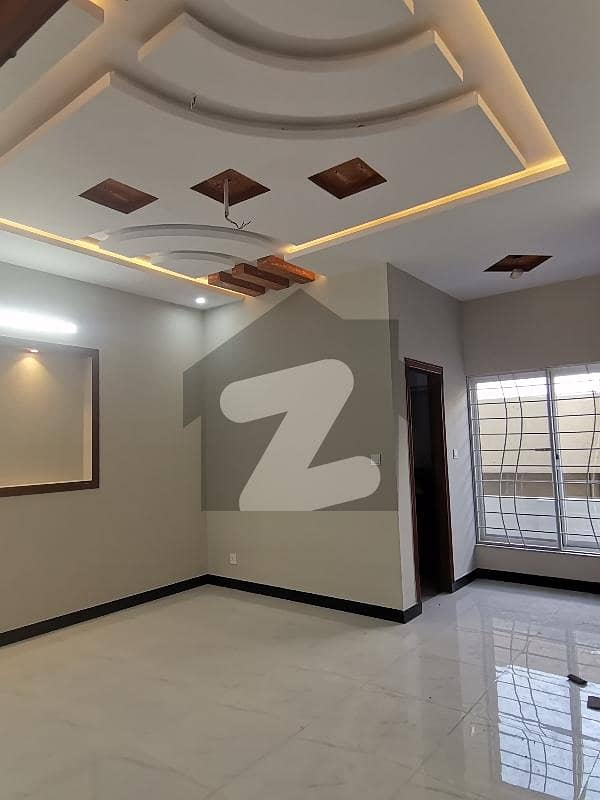 Beautiful Upper Portion Available For Rent Beautiful Upper Portion Available For Rent
