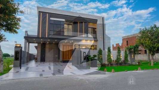 1 Kanal Magnificent Ultra Modern Double Height Lobby Bungalow For Sale