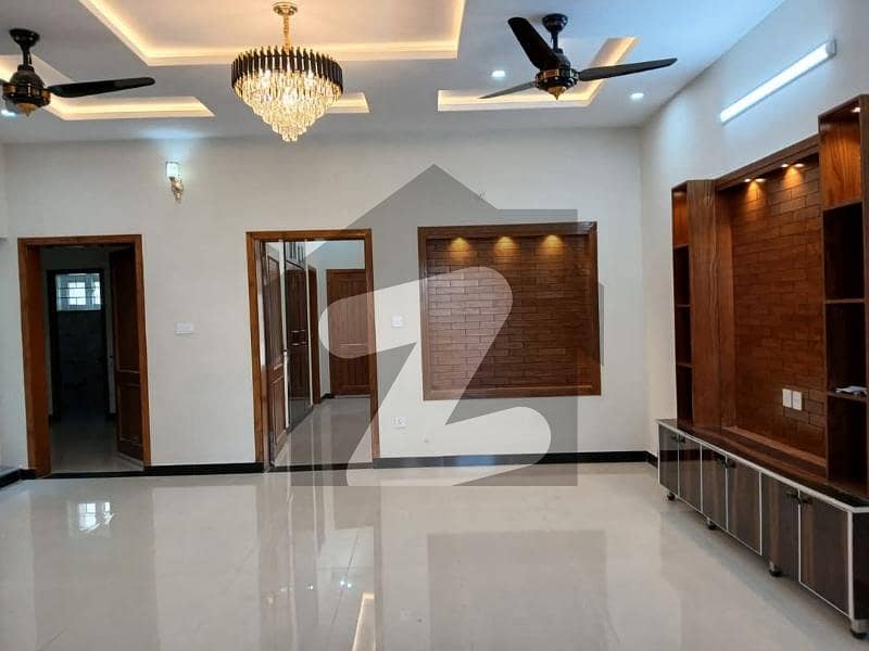 7 Marla Ground Portion Available For Rent 7 Marla Ground Portion Available For Rent
