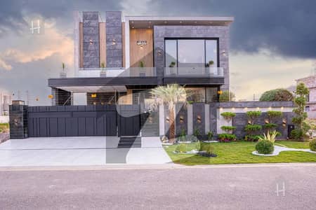 ڈی ایچ اے فیز 6 - بلاک ایم فیز 6,ڈیفنس (ڈی ایچ اے),لاہور میں 5 کمروں کا 1 کنال مکان 8.7 کروڑ میں برائے فروخت۔