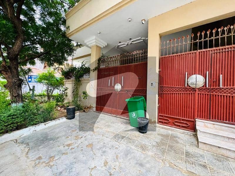200 Square Yard Ground Floor Portion Available For Rent. 200 Square Yard Ground Floor Portion Available For Rent.