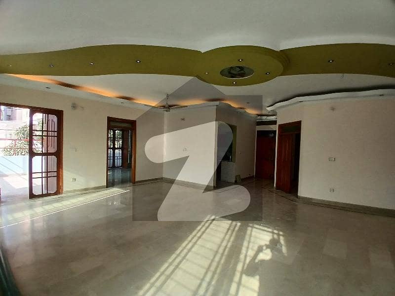 400 SQUARE YARDS 3 BED DRAWING DINNING 1ST FLOOR PORTION FOR RENT IN JAUHAR 400 SQUARE YARDS 3 BED DRAWING DINNING 1ST FLOOR PORTION FOR RENT IN JAUHAR