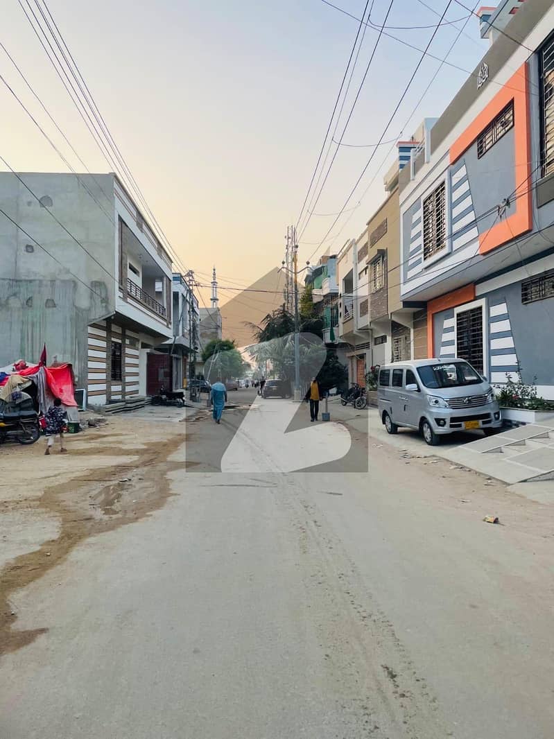 120 Yard Plot On Prime Location