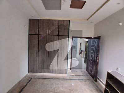 Gulberg Upper Portion 2 Bed 2 Baths Tv Lounge