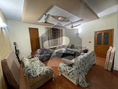 House Sized 11 Marla Available In Fazlia Colony