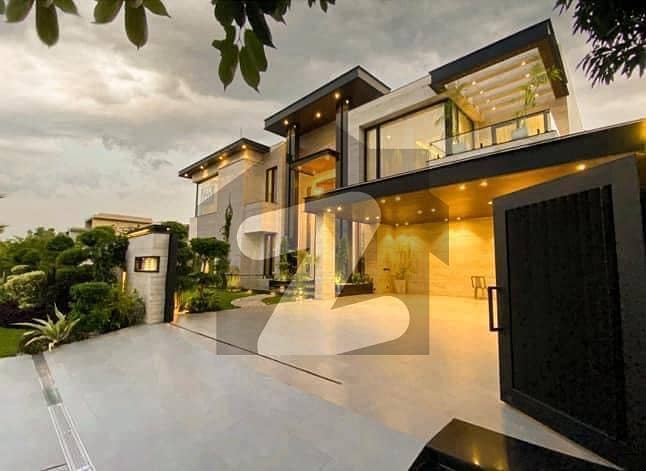 Stunning 1 Kanal Luxury Home In Phase 7