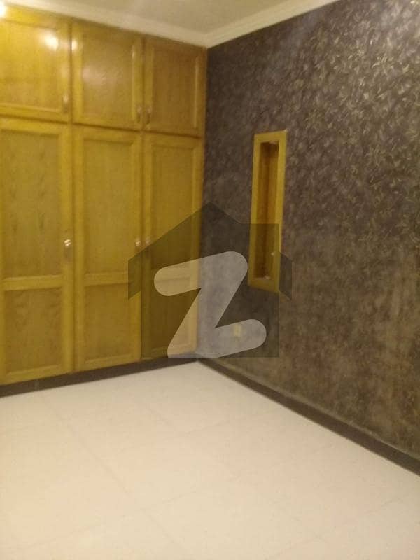E11 Bachelor/ Family 4 Bed Full House E11 Bachelor/ Family 4 Bed Full House