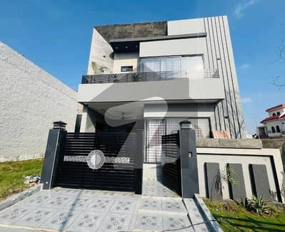 سٹی ہاؤسنگ سوسائٹی گوجرانوالہ میں 4 کمروں کا 5 مرلہ مکان 1.8 کروڑ میں برائے فروخت۔