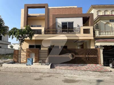 10 Marla Brand New House For Sale