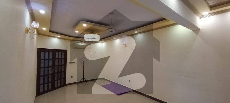 2100 Square Feet Flat for sale in Amil Colony 2100 Square Feet Flat for sale in Amil Colony