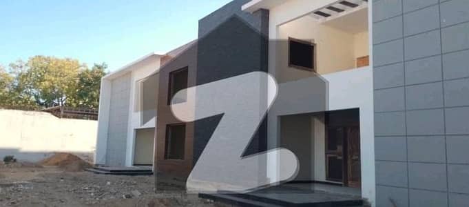 Prime Location House Of 2000 Square Yards Available In DHA Phase 5