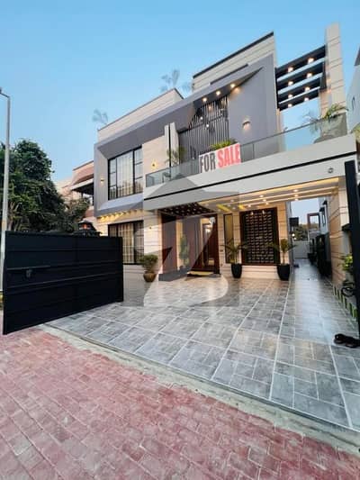 10 Marla Luxury House is Available for Sale in Bahria town Lahore 10 Marla Luxury House is Available for Sale in Bahria town Lahore