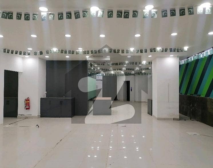 گلبرگ سوک سینٹر گلبرگ,اسلام آباد میں 1 کنال دفتر 19.0 کروڑ میں برائے فروخت۔ گلبرگ سوک سینٹر گلبرگ,اسلام آباد میں 1 کنال دفتر 19.0 کروڑ میں برائے فروخت۔