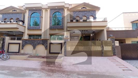 گلشن آباد سیکٹر 2 گلشن آباد,راولپنڈی میں 6 کمروں کا 10 مرلہ مکان 3.25 کروڑ میں برائے فروخت۔ گلشن آباد سیکٹر 2 گلشن آباد,راولپنڈی میں 6 کمروں کا 10 مرلہ مکان 3.25 کروڑ میں برائے فروخت۔