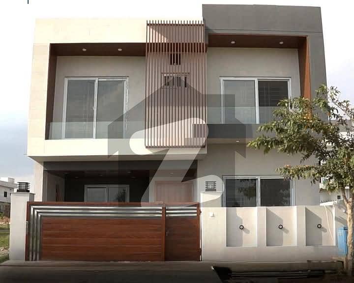 Basement House For Sale In Gulberg (3060) 7 Marla Basement House For Sale In Gulberg (3060) 7 Marla