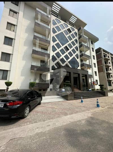 GOLDEN OPPORTUNITY FACING PARK 3 BEDS CORNER APARTMENT AVAILABLE IN DHA PHASE 8