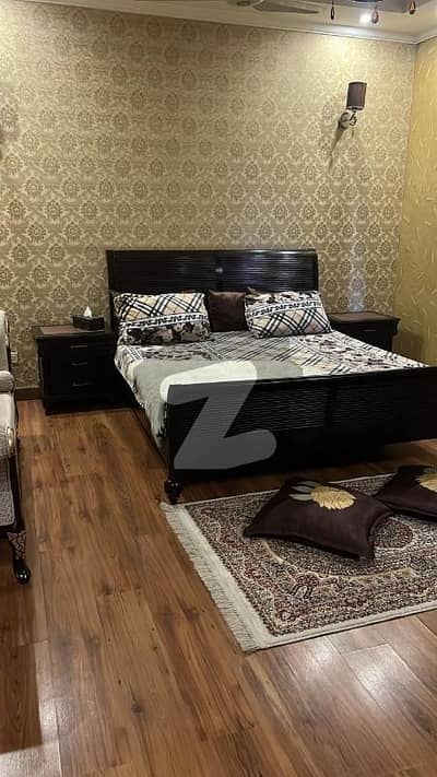 امین ٹاؤن فیصل آباد میں 5 کمروں کا 1 کنال مکان 6.5 کروڑ میں برائے فروخت۔