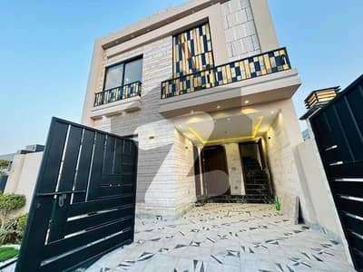 5 Marla Designer House For Sale In Bahria Town Lahore (Low Price)