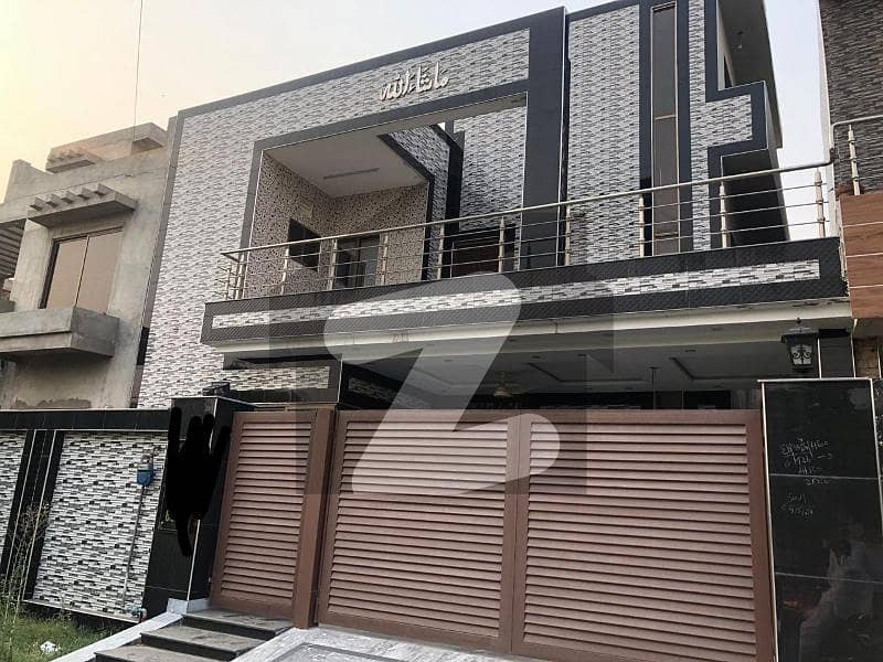 بیکن ہاؤس سوسائٹی لاہور میں 5 کمروں کا 12 مرلہ مکان 3.85 کروڑ میں برائے فروخت۔