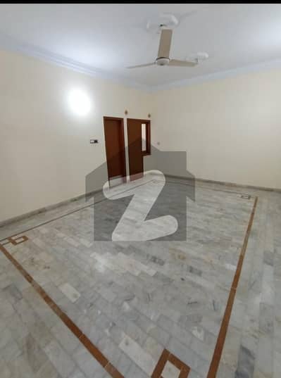 Ground floor portion available for Rent in Gulshan jamal for Commercial purposes