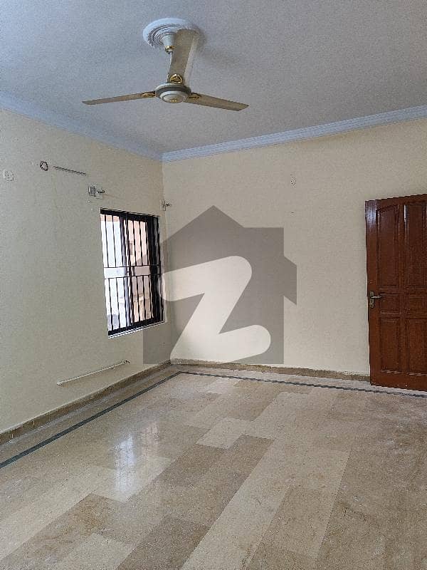 Triple Storey House For Sale In Ameen Town