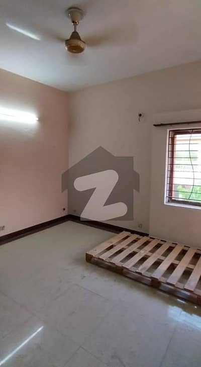 05 Marla 3 Bed Rooms Beautiful Full House Available For Rent In DHA Phase 3 XX Block Lahore Cantt