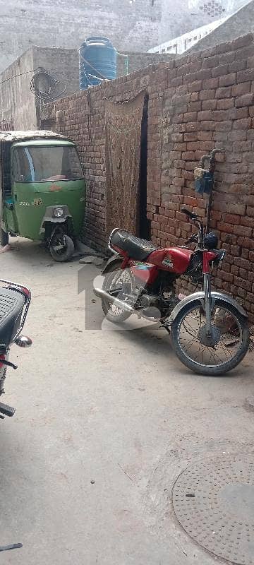 چونگی امر سدھو لاہور میں 1 کمرے کا 2 مرلہ مکان 40.0 لاکھ میں برائے فروخت۔