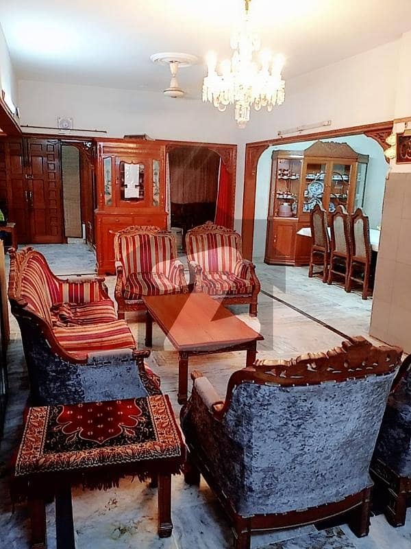 Luxury flat Guru Mander. Luxury flat Guru Mander.