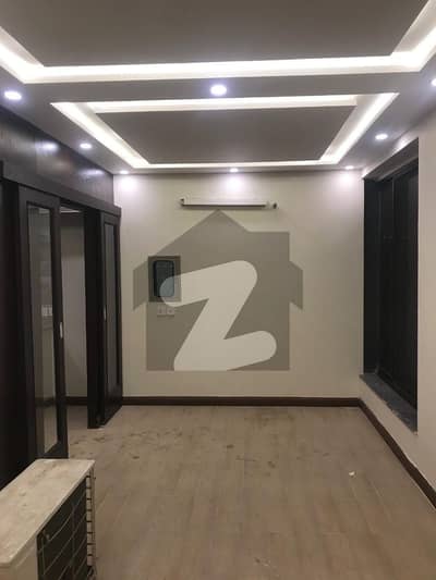 ONE BED BEAUTIFUL APARTMENT FOR SALE AT PRIME LOCATION OF BAHRIA TOWN LAHORE