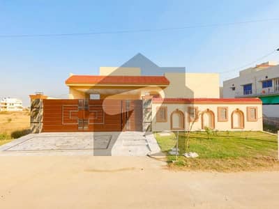 Spacious 1 Kanal House Available For sale In LDA Avenue - Block H