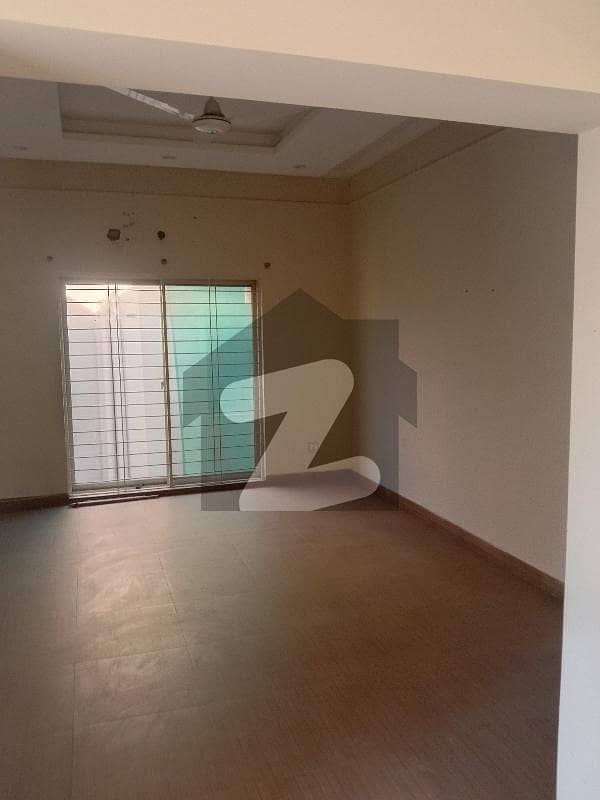 1 Kanal Slightly Used Upper Portion Available For Rent Hundred Percent Original Pics 1 Kanal Slightly Used Upper Portion Available For Rent Hundred Percent Original Pics