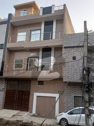 سلی ٹاؤن لاہور میں 2 کمروں کا 5 مرلہ بالائی پورشن 40.0 ہزار میں کرایہ پر دستیاب ہے۔