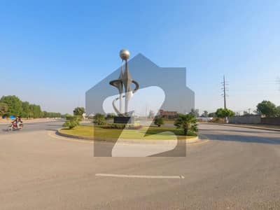 Ideally Located Commercial Plot Of 8 Marla Is Available For Sale In Lahore