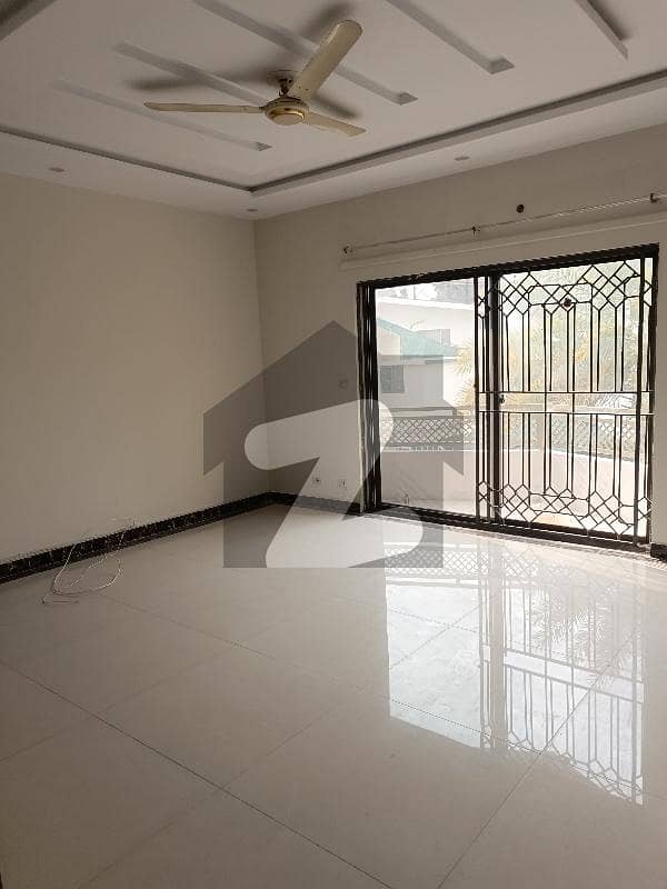 G-10 Duplex House (Front And Back) G-10 Duplex House (Front And Back)