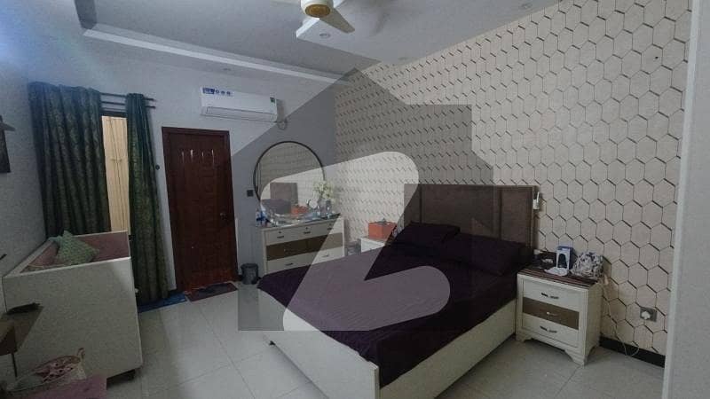 Buy A Centrally Located Prime Location 240 Square Yards House In Gulistan-E-Jauhar - Block 7 Buy A Centrally Located Prime Location 240 Square Yards House In Gulistan-E-Jauhar - Block 7