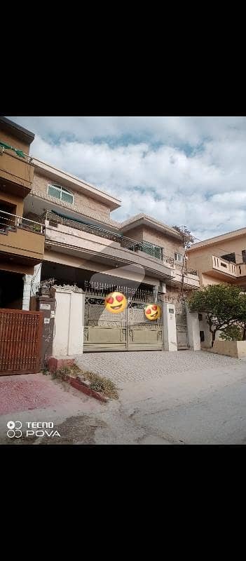 10 Marla Upper Portion Available For Rent