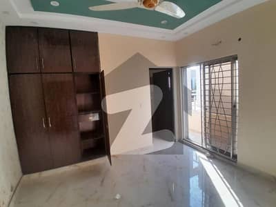 3 KANAL UPPER PORTION AVAILABLE FOR RENT NEAR GREEN ACRE SOCIETY FOR FAMILY