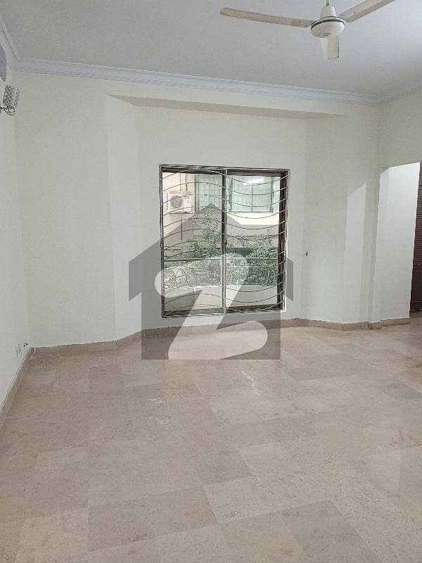 ایف ۔ 11 اسلام آباد میں 3 کمروں کا 14 مرلہ فلیٹ 1.5 لاکھ میں کرایہ پر دستیاب ہے۔ ایف ۔ 11 اسلام آباد میں 3 کمروں کا 14 مرلہ فلیٹ 1.5 لاکھ میں کرایہ پر دستیاب ہے۔