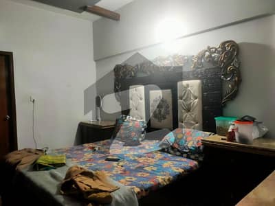 ڈی ایچ اے فیز 6 ڈی ایچ اے ڈیفینس,کراچی میں 3 کمروں کا 8 مرلہ فلیٹ 2.75 کروڑ میں برائے فروخت۔