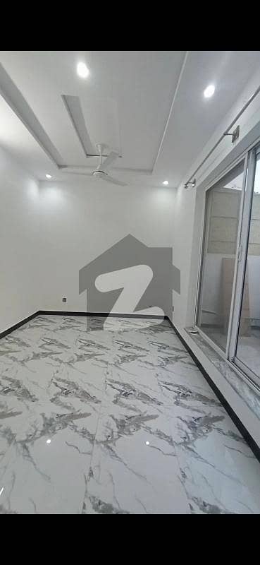 فیصل ٹاؤن - ایف ۔ 18 اسلام آباد میں 2 کمروں کا 7 مرلہ زیریں پورشن 60.0 ہزار میں کرایہ پر دستیاب ہے۔