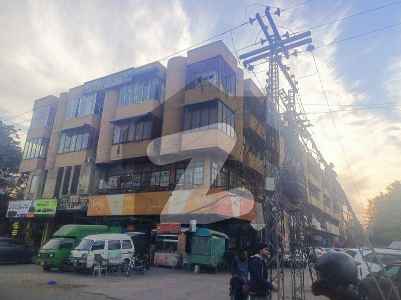 ماڈل ٹاؤن ۔ بلاک کیو ماڈل ٹاؤن,لاہور میں 2 کمروں کا 4 مرلہ فلیٹ 55.0 لاکھ میں برائے فروخت۔ ماڈل ٹاؤن ۔ بلاک کیو ماڈل ٹاؤن,لاہور میں 2 کمروں کا 4 مرلہ فلیٹ 55.0 لاکھ میں برائے فروخت۔
