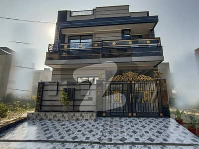 5 Marla Brand New Beautiful Or Modern Design House Solid Construction A+++ Gated Area Near Park Market And Mosque Near To Main Boulevard 5 Marla Brand New Beautiful Or Modern Design House Solid Construction A+++ Gated Area Near Park Market And Mosque Near To Main Boulevard