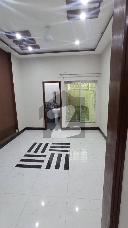 3 MARLA UPPER PORTION AVAILABLE FOR RENT. 3 MARLA UPPER PORTION AVAILABLE FOR RENT.